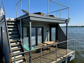 Hausboot bikini mit Dachterrasse in Schleswig am Ostseefjord Schlei, Schleswig